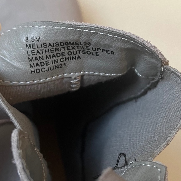 SPLENDID Melisa Suede Gray Combat Chunky Heel Chelsea Boots Shoes Booties - Picture 10 of 10